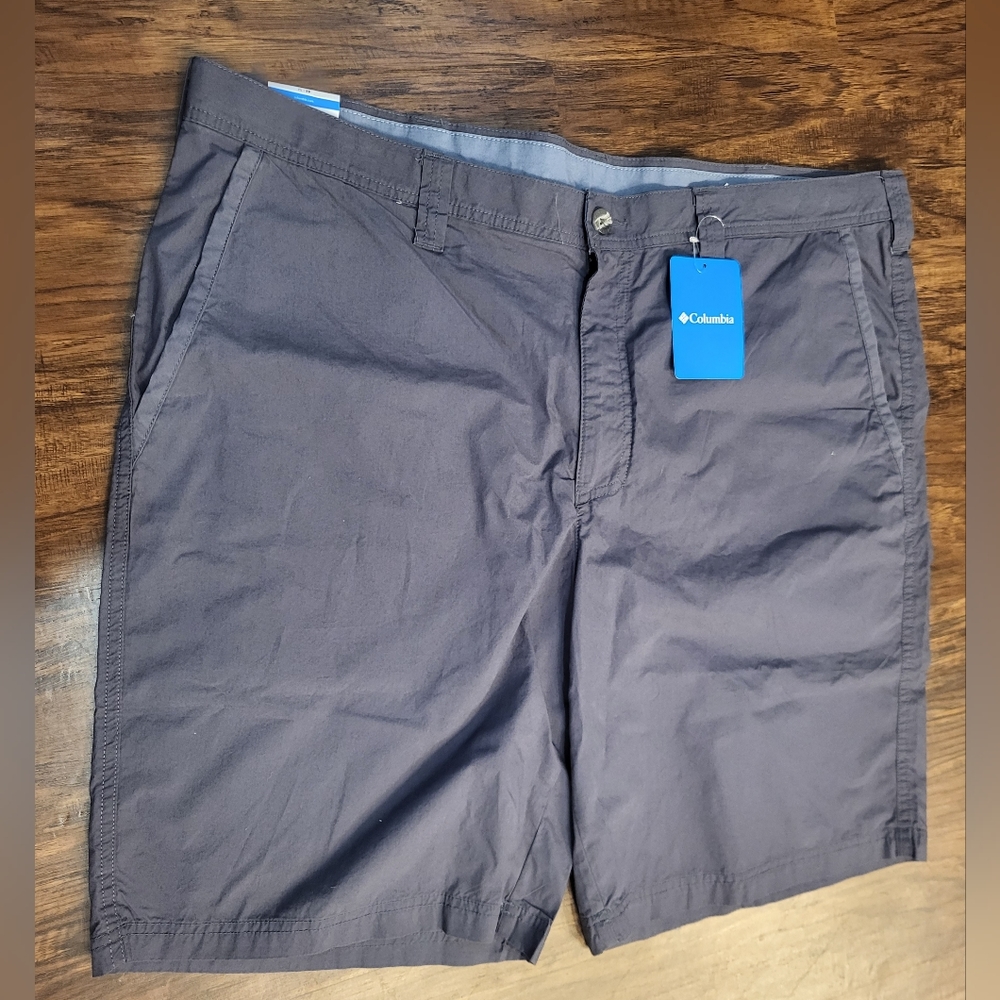 Men's Size 42 Gray "Washed Out" Columbia Shorts NWT